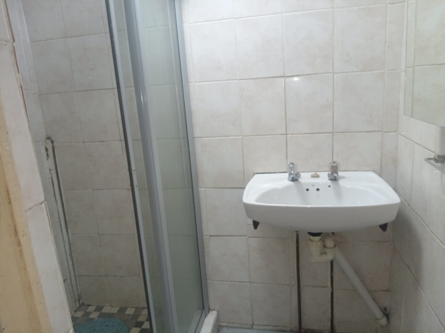 4 Bedroom Property for Sale in Manenberg Western Cape